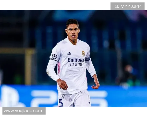 足球明星的嘴巴与球场魅力之间的精彩故事与传奇瞬间